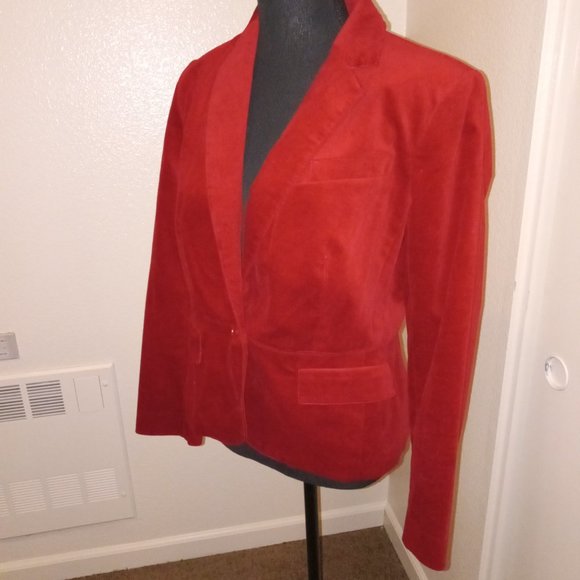 Talbots velvety deep Rose Red two-piece pant suit - Picture 4 of 10